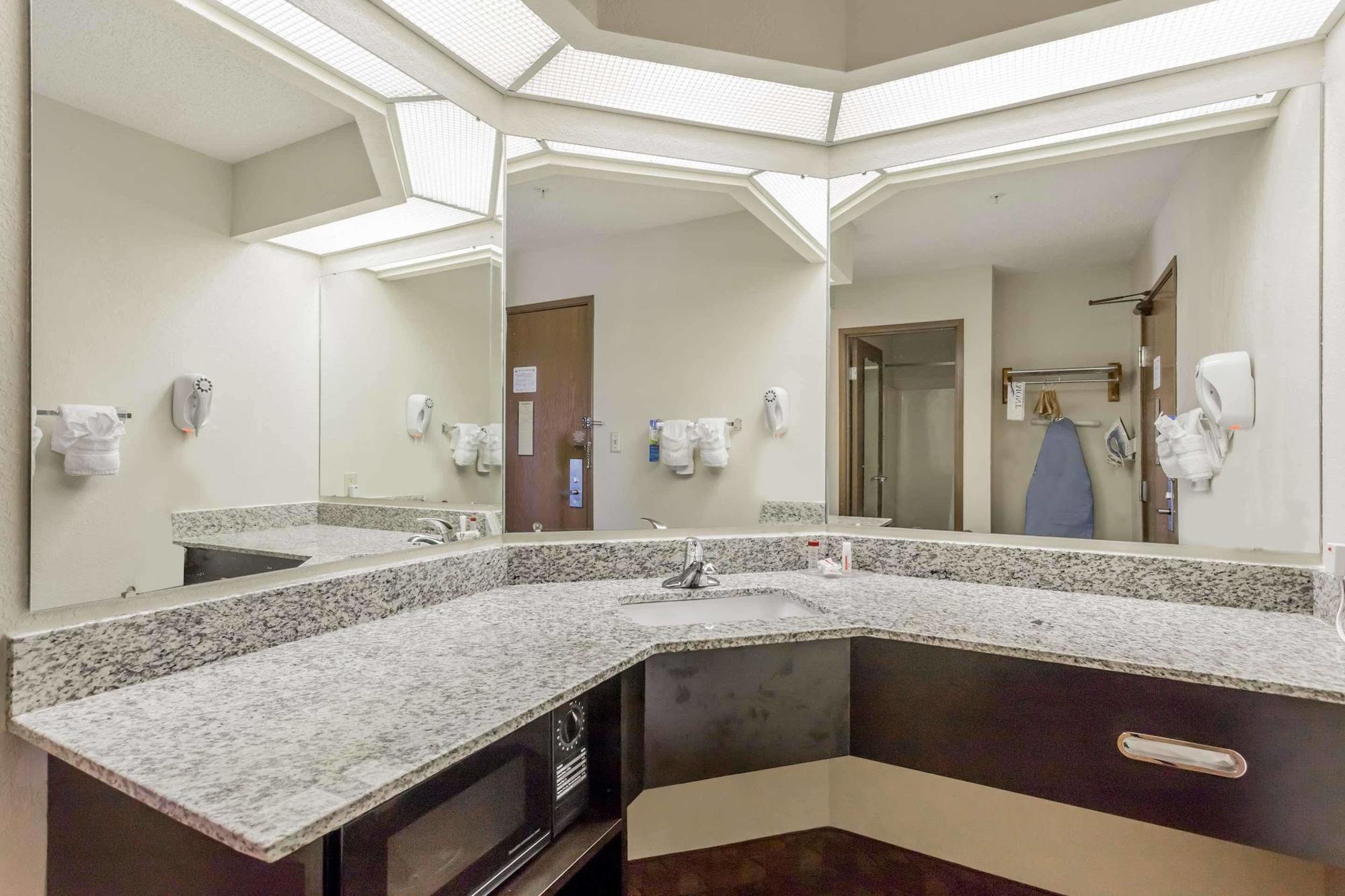 Comfort Inn & Suites Brentwood Dış mekan fotoğraf